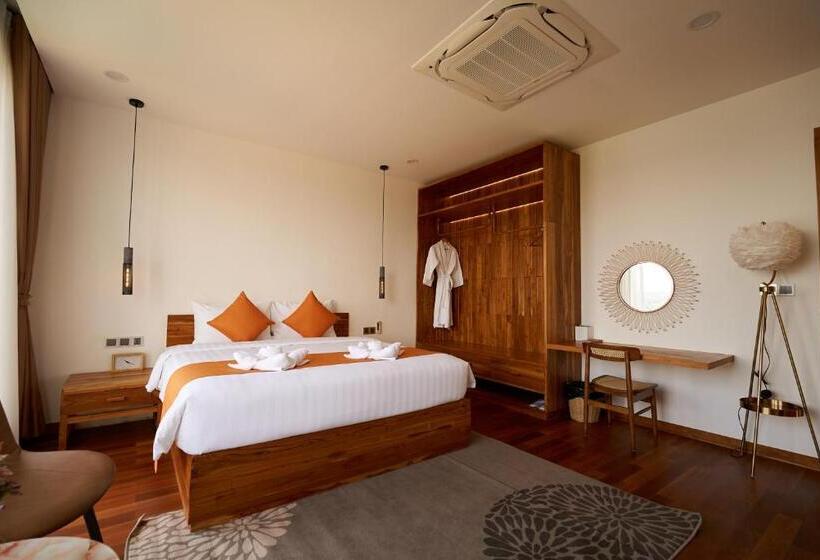 فيلا غرفة نوم واحدة مع مسبح, The Pine Mansion