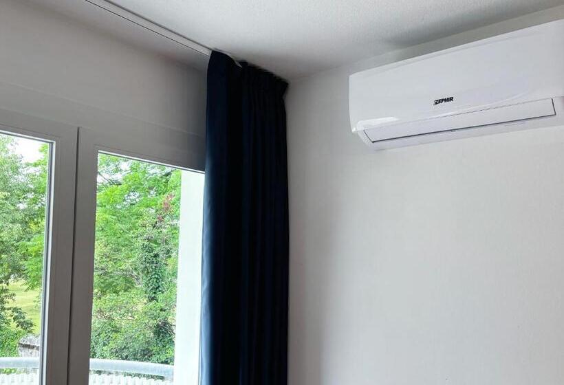 ダブルベッドのスタンダードスタジオ, Smart Residence Aviano