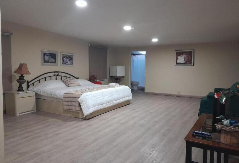 デラックスルーム, La Casa De Analu