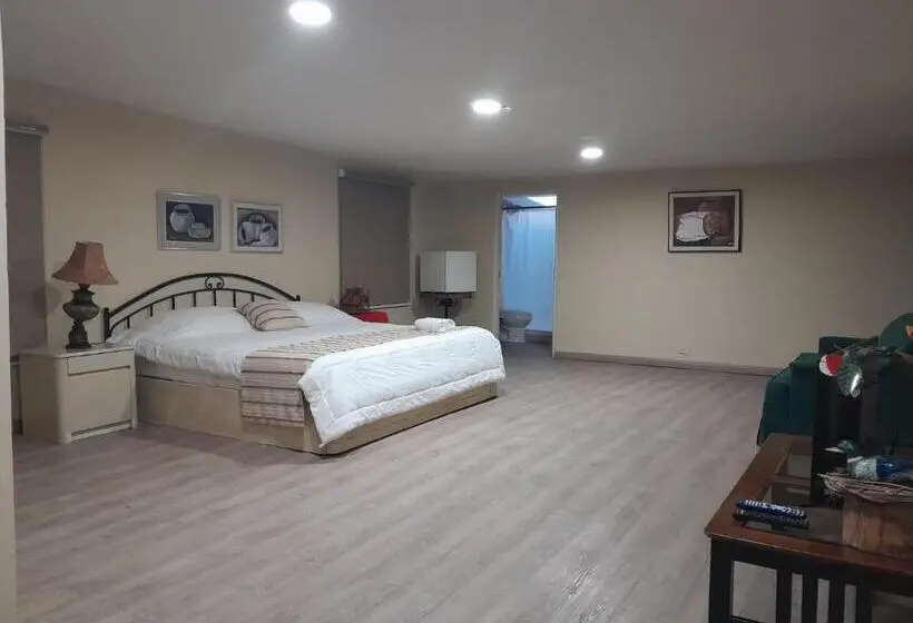 デラックスルーム, La Casa De Analu