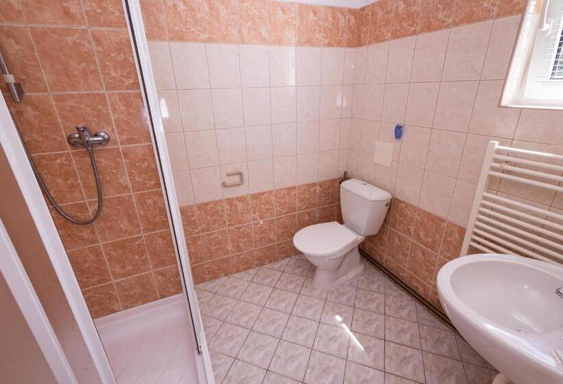 标准间, Pension Tibor A Luna