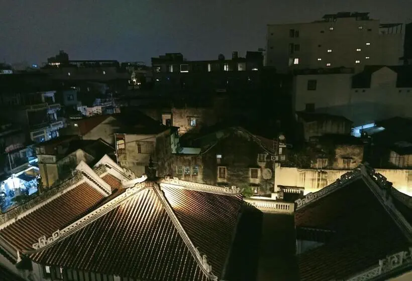 اتاق لوکس, Cocon Old Quater