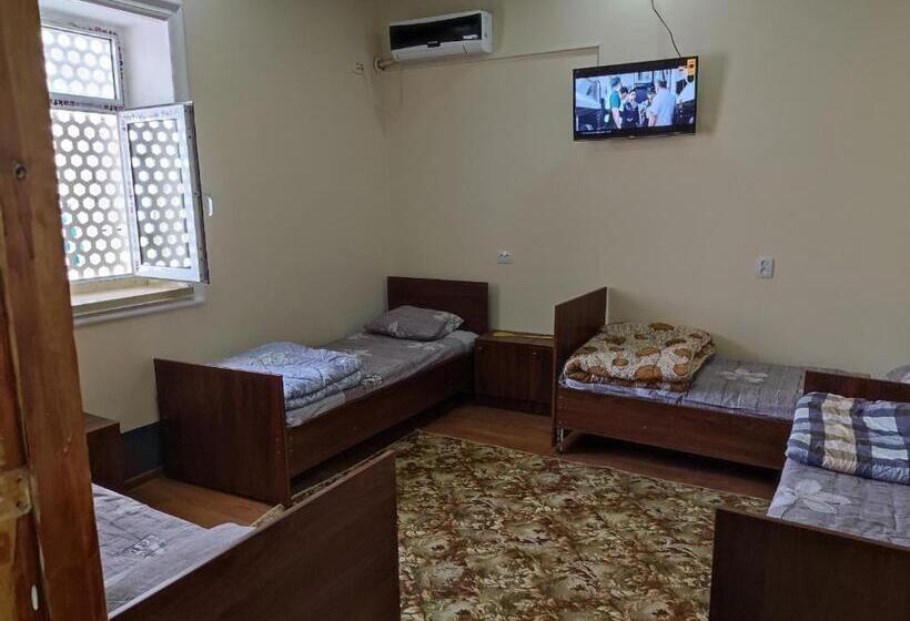 غرفة قياسية رباعية حمام مشترك, Goziyon Bukhara Hostel