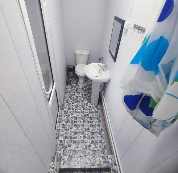 اتاق لوکس, Goziyon Bukhara Hostel