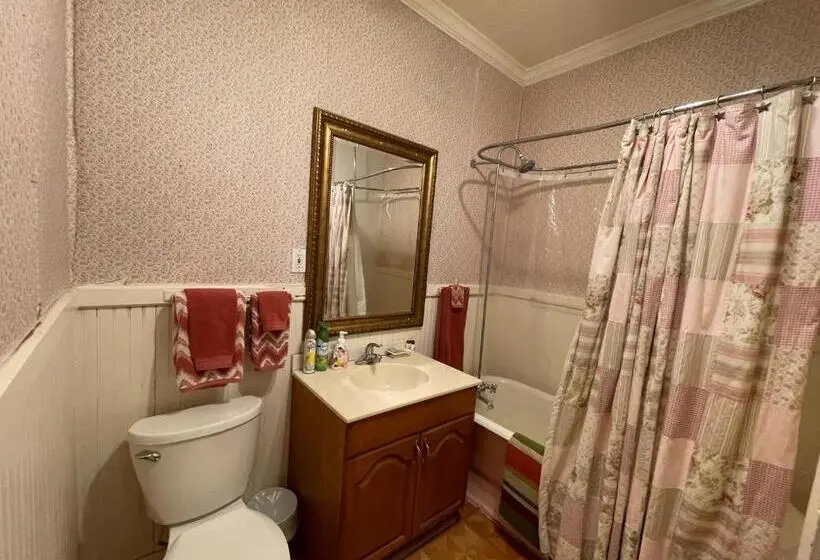 スタンダードルーム, Carriage Inn Bandera Suite 2