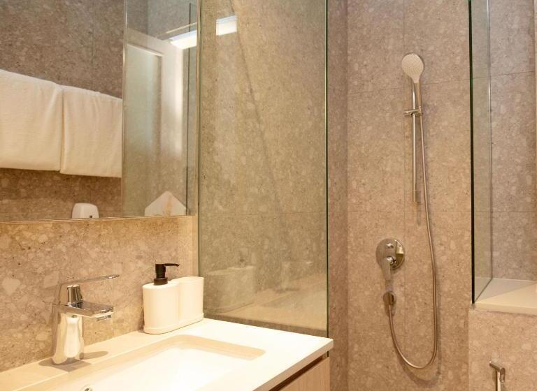 اتاق لوکس, Coliwoo 298 River Valley Coliving