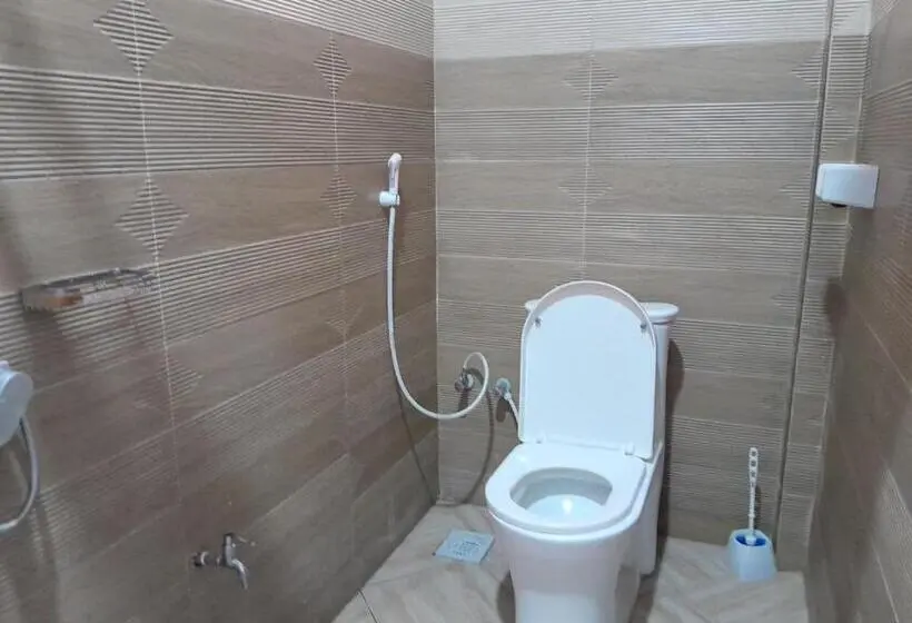 اتاق لوکس, Mbeya Starinn