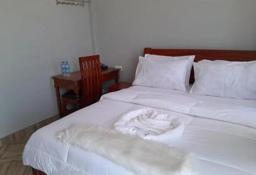 اتاق لوکس, Mbeya Starinn