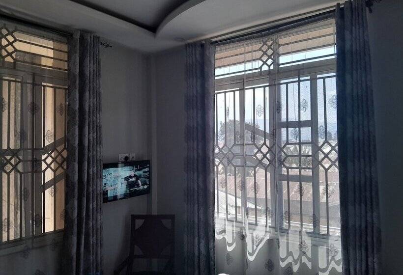 اتاق استاندارد, Mbeya Starinn