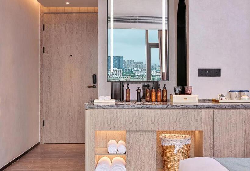 带大床的标准间, Mehood Lestie, Shenzhen Baoan International Convention And Exhibition Center