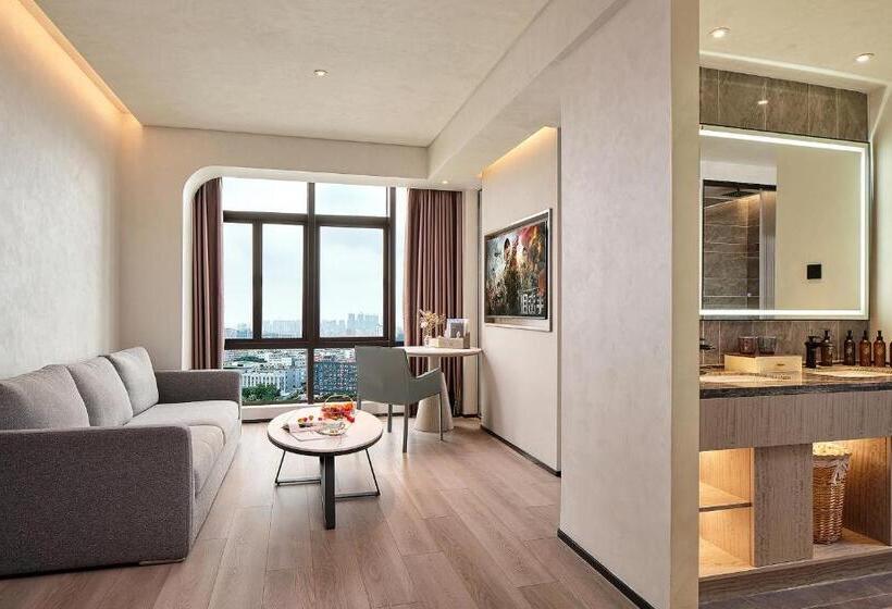 复式套房, Mehood Lestie, Shenzhen Baoan International Convention And Exhibition Center