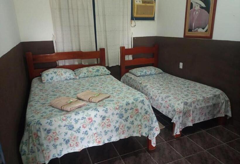 غرفة قياسية ثلاثية, Pantanal Santa Clara