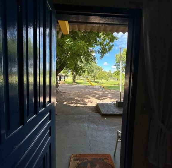 غرفة قياسية ثلاثية, Pantanal Santa Clara