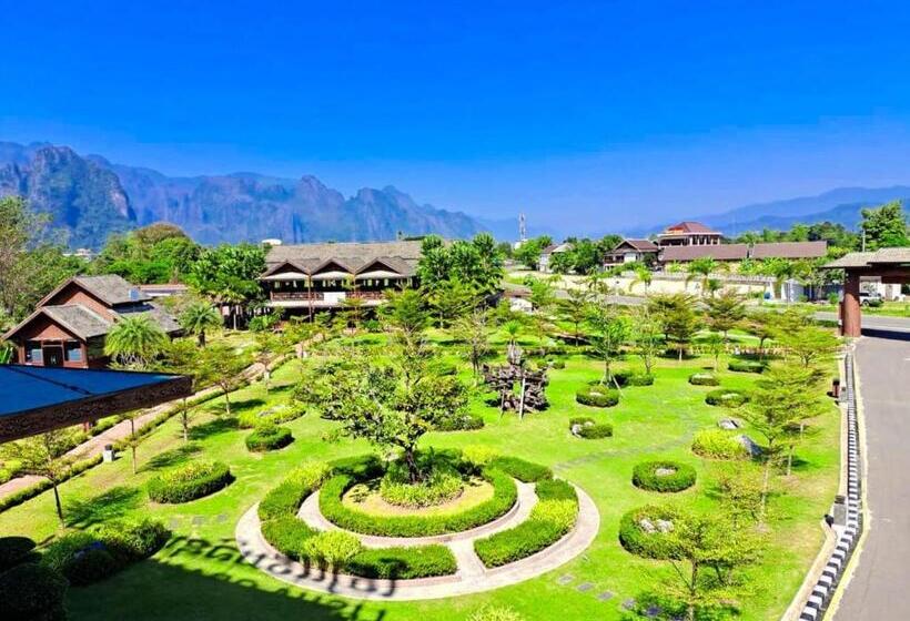 اتاق لوکس, Lisha Garden Resort