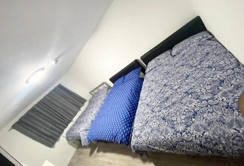 Номер Стандарт Вид на Сад, The Royal Boutique Heathrow Lodge By London