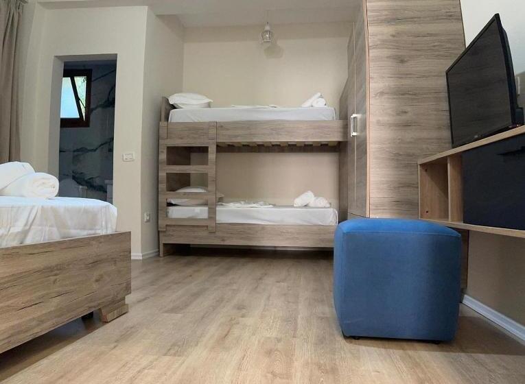 スタンダード4人部屋, Voyage Villa