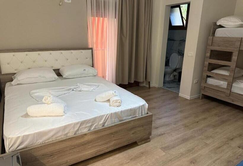 スタンダード4人部屋, Voyage Villa