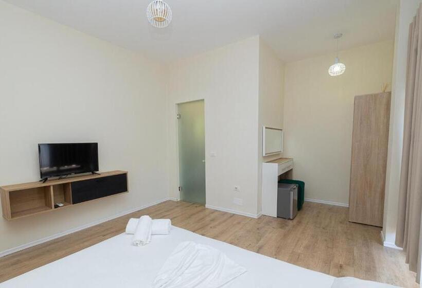 バルコニー付きデラックスルーム, Voyage Villa