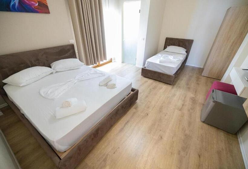 オーシャンビューのデラックストリプルルーム, Voyage Villa