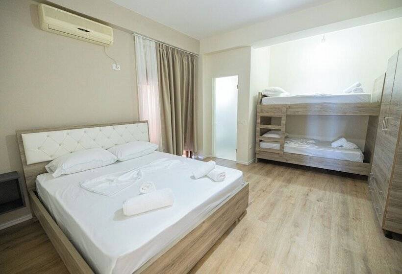 スタンダード4人部屋, Voyage Villa