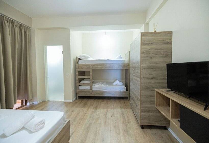 スタンダード4人部屋, Voyage Villa