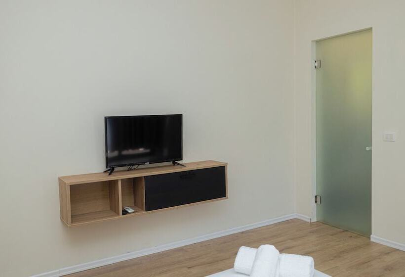 バルコニー付きデラックスルーム, Voyage Villa