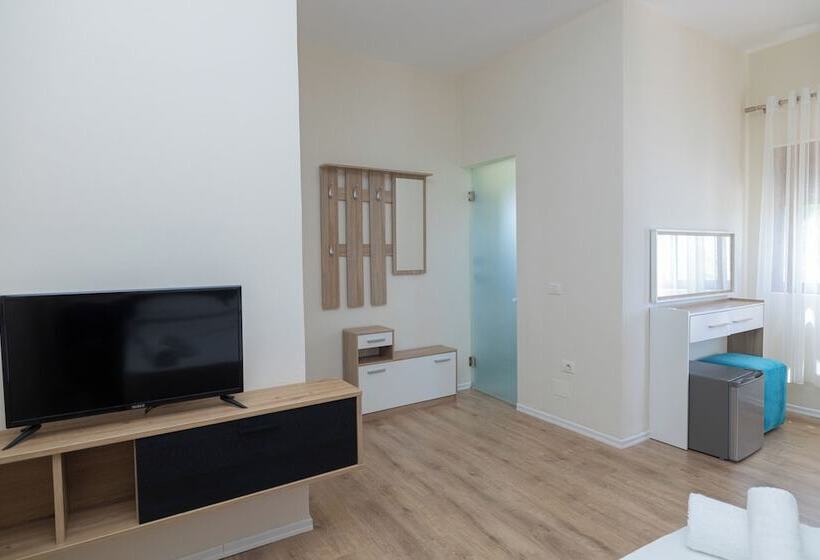 オーシャンビュースイート, Voyage Villa