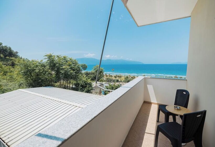 オーシャンビュースイート, Voyage Villa