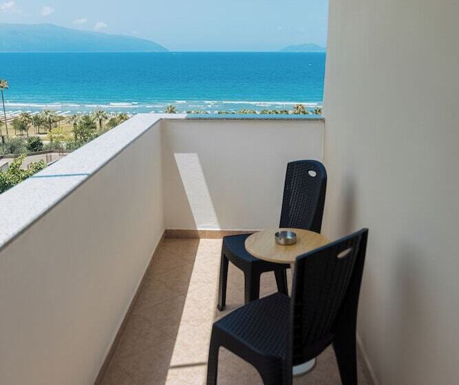 オーシャンビュースイート, Voyage Villa