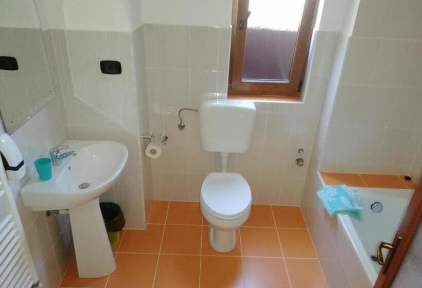 سوییت, Cabana Cascada Cailor