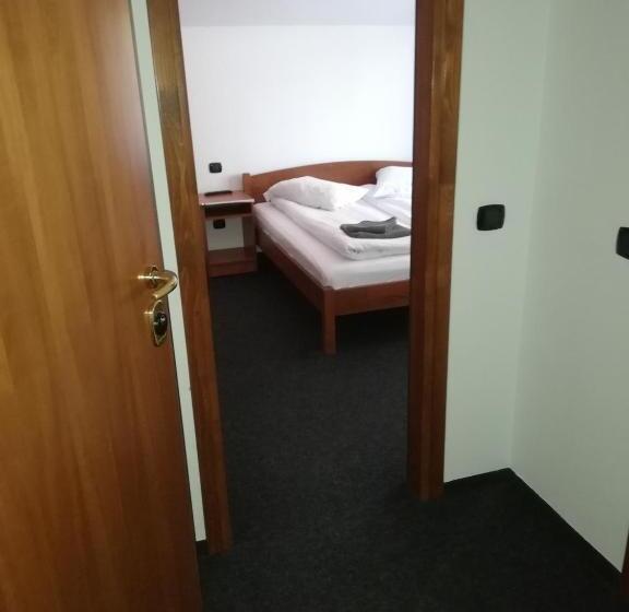 套房, Cabana Cascada Cailor