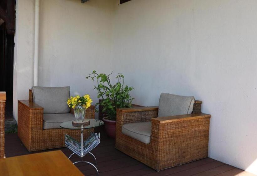 스탠다드 트리플 룸, Le Gite Du Bonheur Guest House & Car Rental