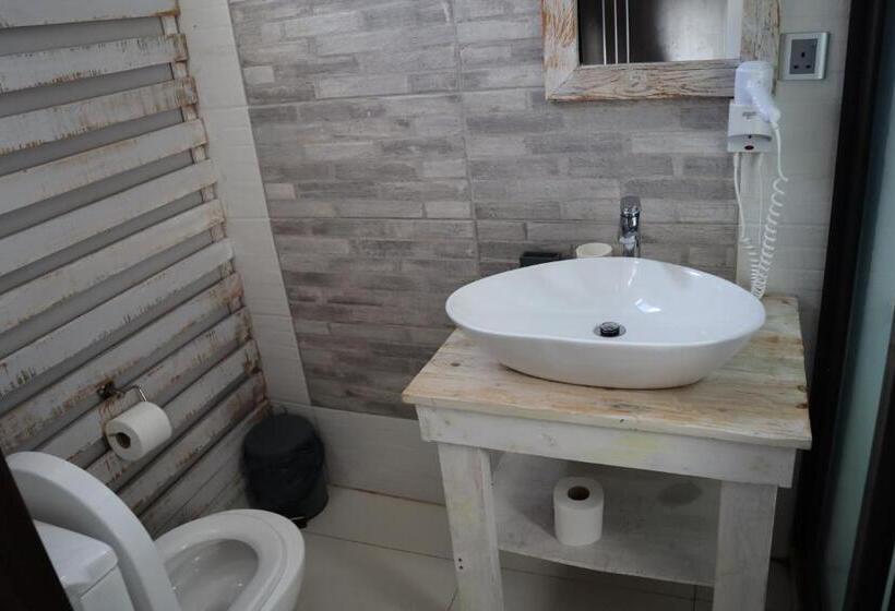 스탠다드 트리플 룸, Le Gite Du Bonheur Guest House & Car Rental