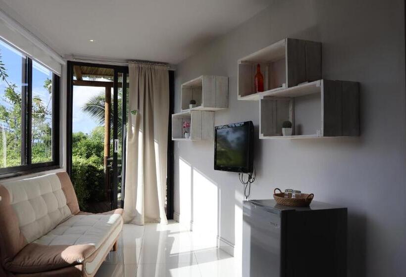 스탠다드 트리플 룸, Le Gite Du Bonheur Guest House & Car Rental