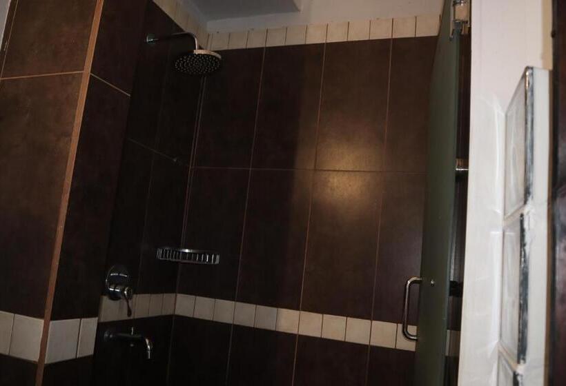 스탠다드 트리플 룸, Le Gite Du Bonheur Guest House & Car Rental