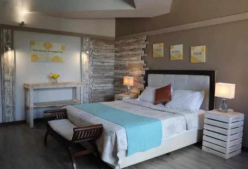 اتاق استاندارد با تخت بزرگ, Le Gite Du Bonheur Guest House & Car Rental