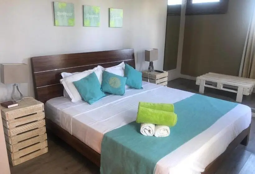اتاق استاندارد با چشم‌انداز دریا, Le Gite Du Bonheur Guest House & Car Rental