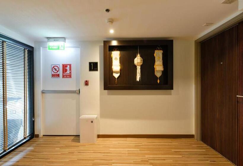 اتاق لوکس, Bedever Boutique Bangkok Hotel   Bts Phra Khanong