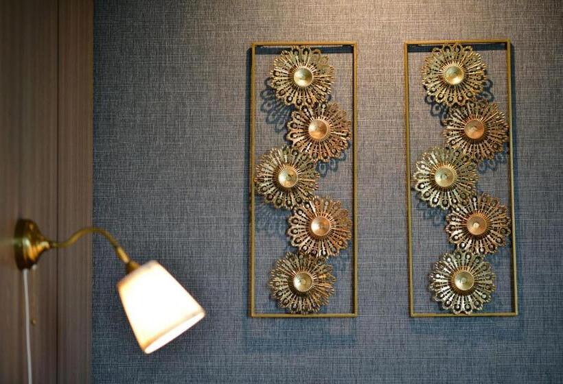 اتاق لوکس, Bedever Boutique Bangkok Hotel   Bts Phra Khanong