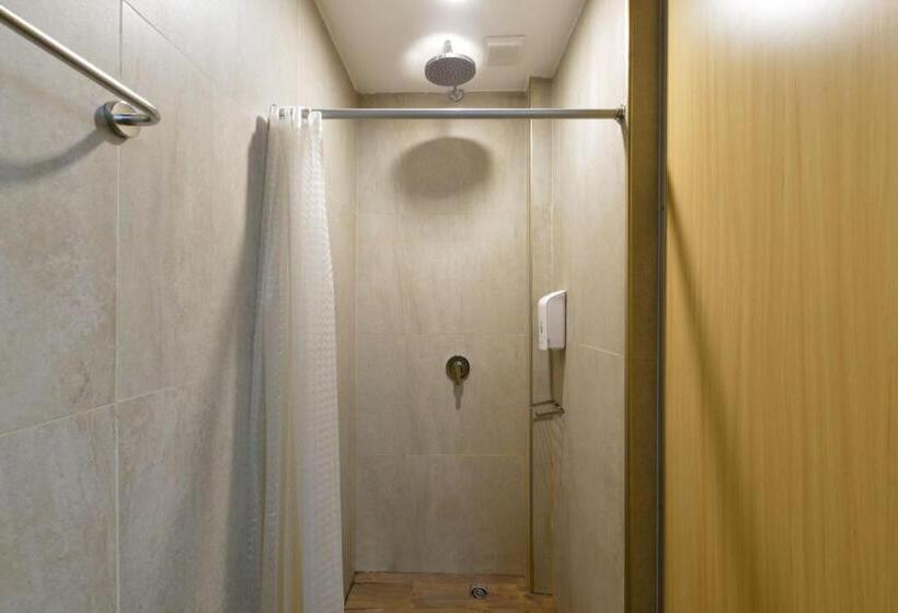 استودیوی استاندارد, Bedever Boutique Bangkok Hotel   Bts Phra Khanong