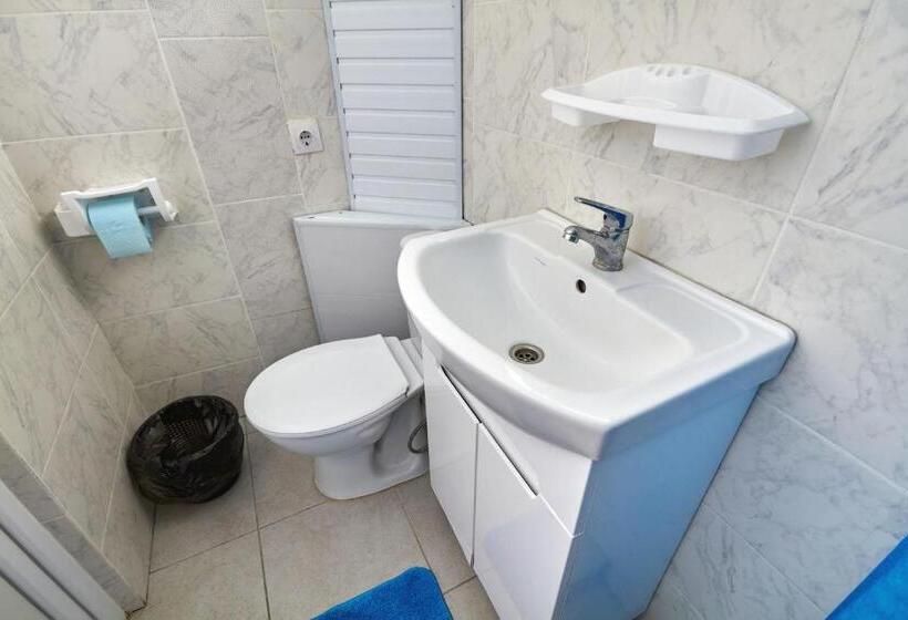 اتاق استاندارد چهارنفره با بالکن, ля вады