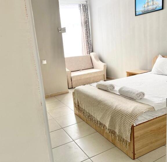 اتاق استاندارد سه نفره, ля вады