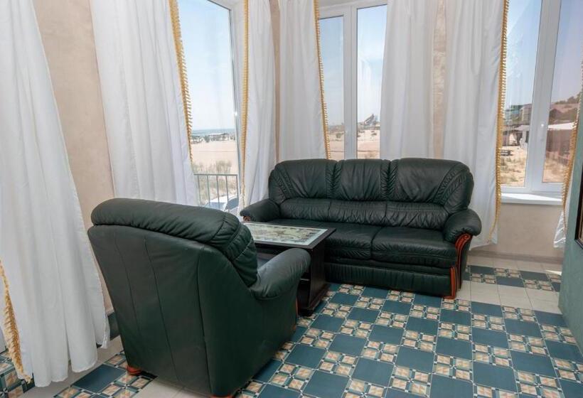 سوییت جونیور با چشمانداز دریا, ля вады