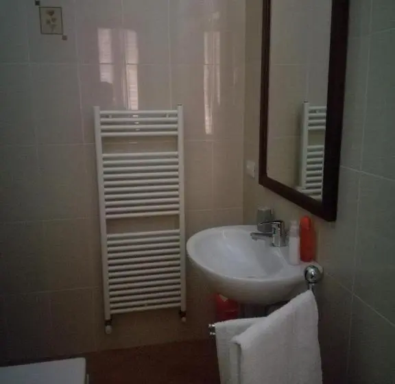 バスタブ付きスタンダードルーム, Agriturismo Sant Erasmo