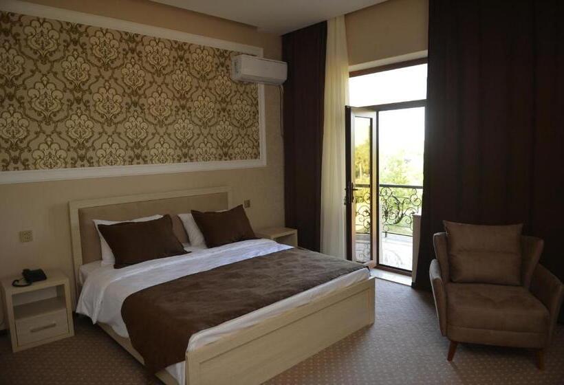 سوییت, Hirkan Park