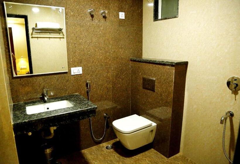 Номер Superior, Landmark