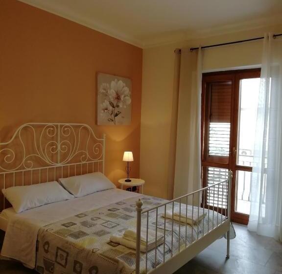 חדר דלוקס עם מרפסת, Siracusa Inn   Locazione Turistica Parking Included