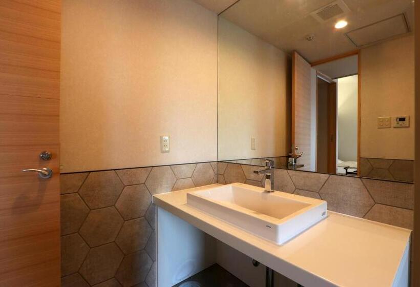 غرفة قياسية رباعية, Ootoku