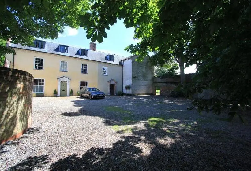 １ベッドルームハウス, The Lawns House