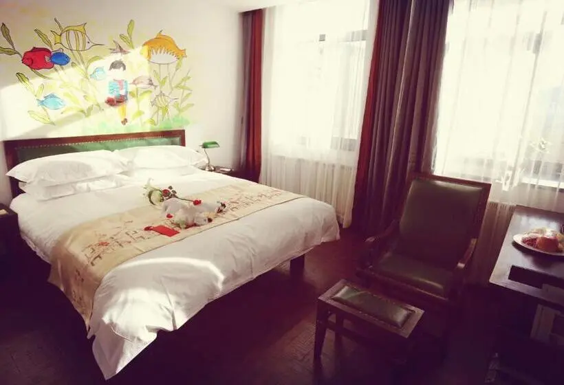 キングサイズベッドのスタンダードルーム, Time Traveller Hotel Near The Grass Skyline, Dajingmen, Zhangjiakoubu, 20 Minutes Away From Zhangj